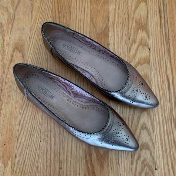 Seychelles Pointed Flats - Picture 1 of 4